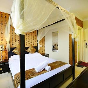 Hotel De Art @ Section 7